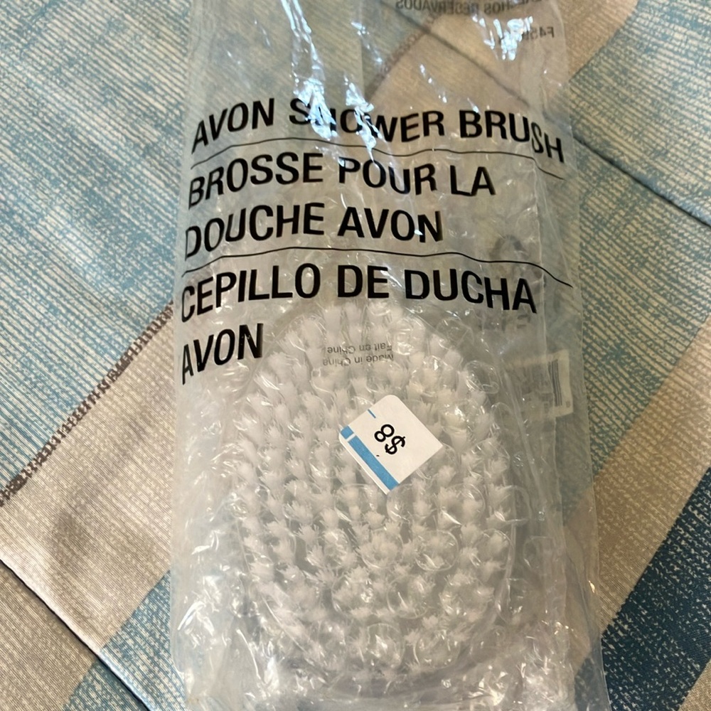 AVON Shower Brush